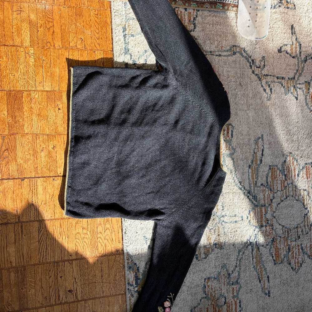 Vintage 90s Black Floral Embroidered Cotton/Ramie Cardigan — XL/L —Cottagecore - Picture 9 of 9
